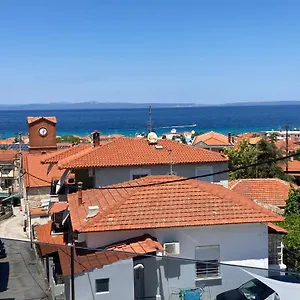 Luka 1 Aparts Polichrono Apartmanhotel