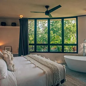 Jungle Rooftop Round -priv Pool-bathtub 2a Villa Tulum
